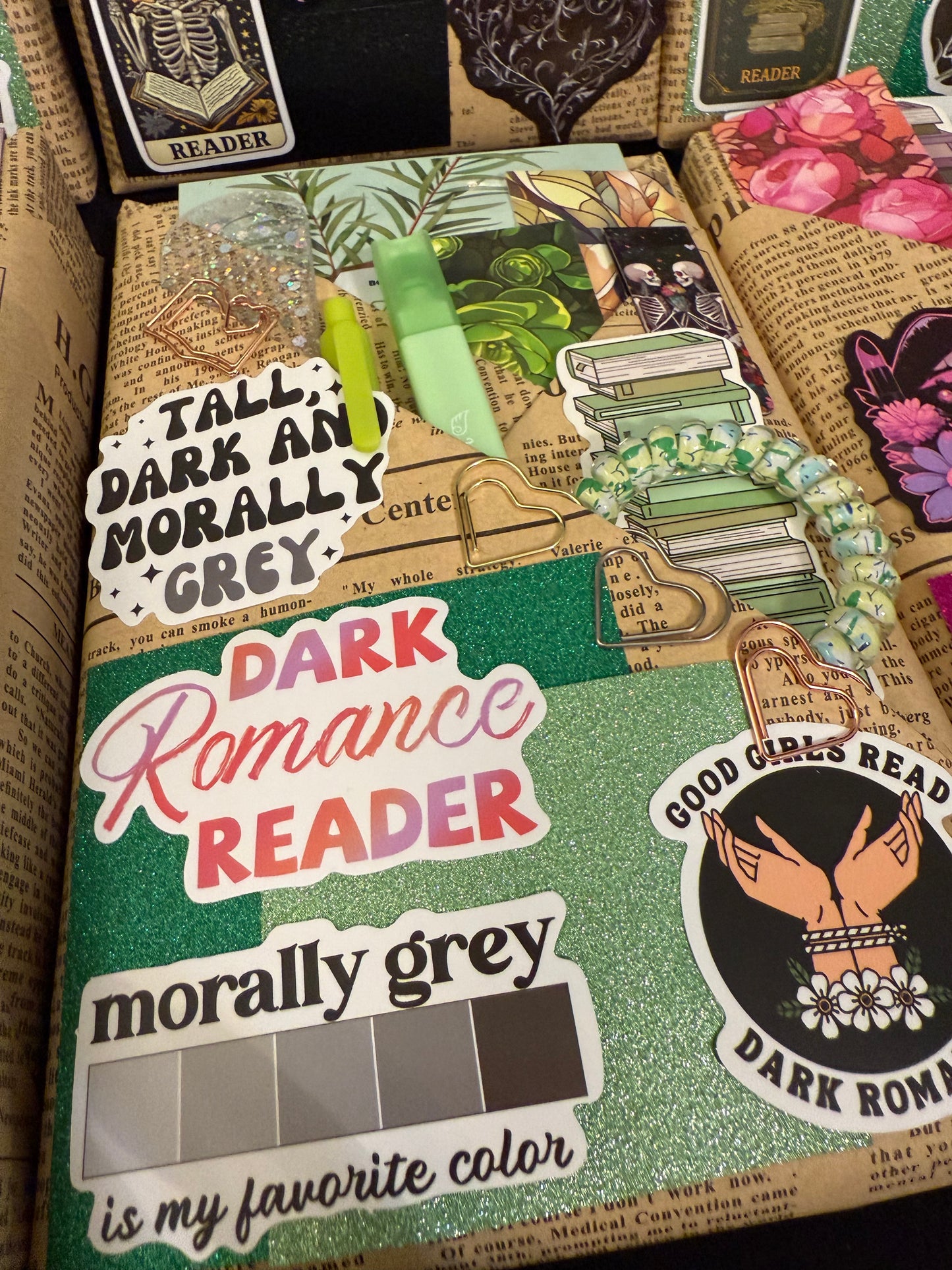 Blind Date with a Book - Plus 15 Bonus Picks!